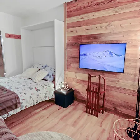 Renove Cosy Et Centre, Ski-in Ski-out Apartamento *